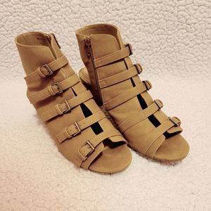 A2 by AEROSOLES Line of Site Bootie